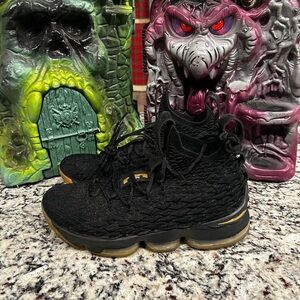 🏀🔥 Nike LeBron 15 Black Gold 897648-006 Basketball Shoe Mens 8.5